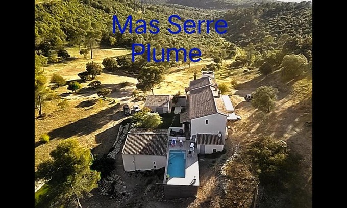 Saint-Bauzille-de-Montmel Bed & Breakfast | Mas Serre Plume