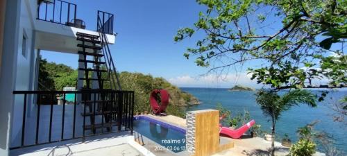Sual House | Masamirey Hilltop Cottage with Mini Pool and Beach Access & WIFI - newly built March 2025