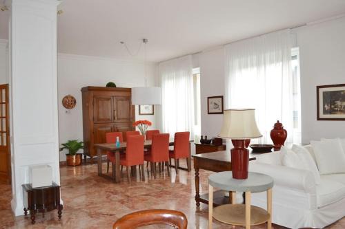 Tricolore Apartment | Mascagni central apartment 2