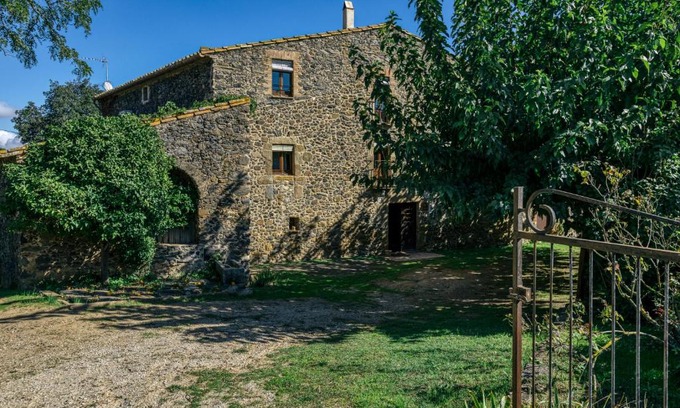 Parlava House | Masia en Rupià con Piscina