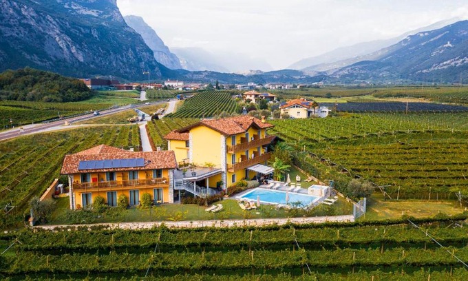 Dro Bed & Breakfast | Maso Agritur Santa Lucia