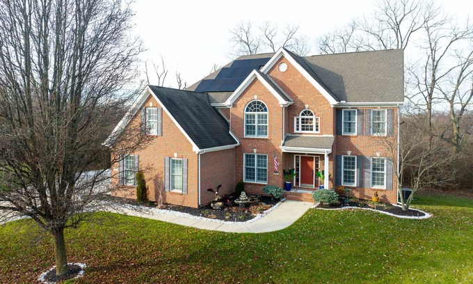 Mason House | Mason Oasis 5 BDR Home Sweet Home - Family-Friendly and Close to King’s Island!
