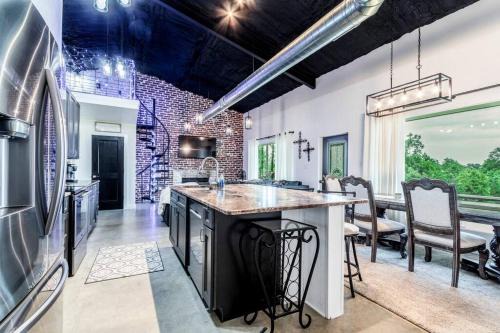 Longview House | Massey Rock Farm