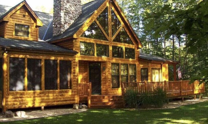 Harbor Springs House | Massive Lodge! 7500+ sq ft Sleeps 20! Golf, Fish, Trails, Wineries, Ski, Relax!