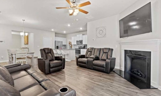 Fort Gordon House | Massive Rental, Sleeps 10, Home Away From Home