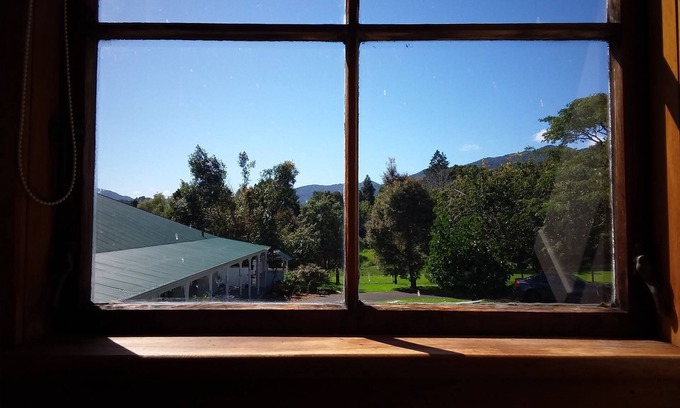 Coromandel Cottage | Masson Cottage. Set on a Sunny & Serene1.75 Acres. Close to Town/wifi