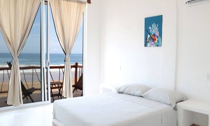 Ixtapa - Zihuatanejo House | Master Suite Beachfront