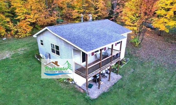 Wetmore House | Masters Retreat: Near Pictured Rocks!