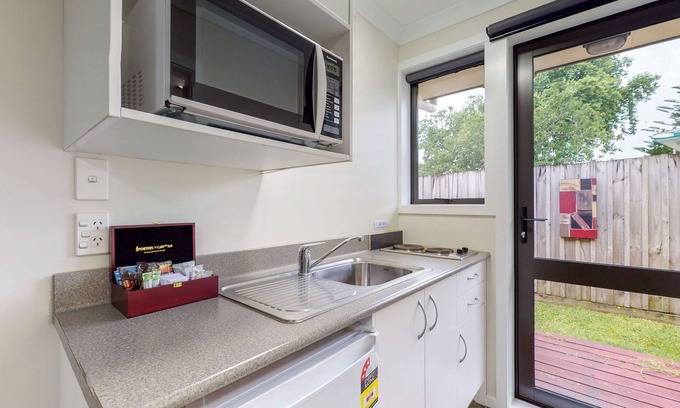 Te Awamutu Hotel | Matariki Motor Lodge