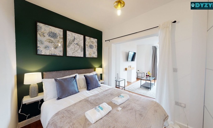 Newport Apartment | Mathieson House 4 - City Views - Sky Sports