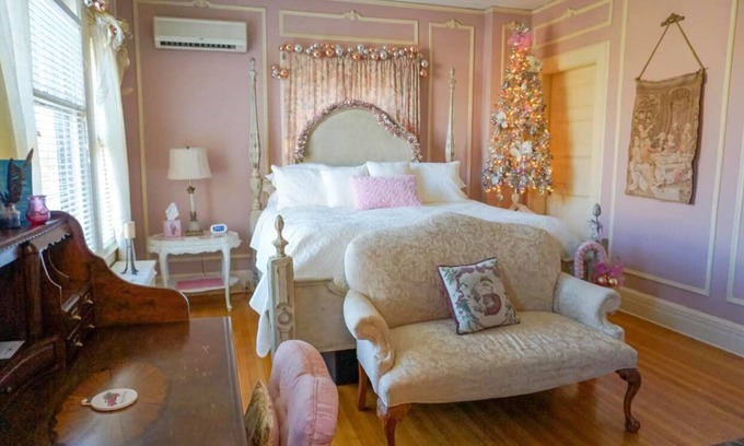 Toms River Bed & Breakfast | Mathis House Bed & Breakfast and Victorian Tea Room at the Jersey Shore
