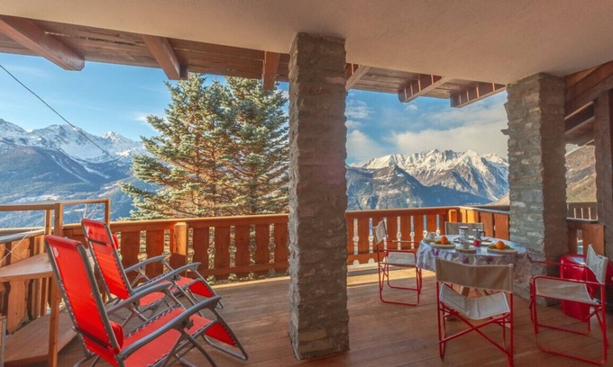 Challancin Apartment | Matilde House - Privacy - Mountain View