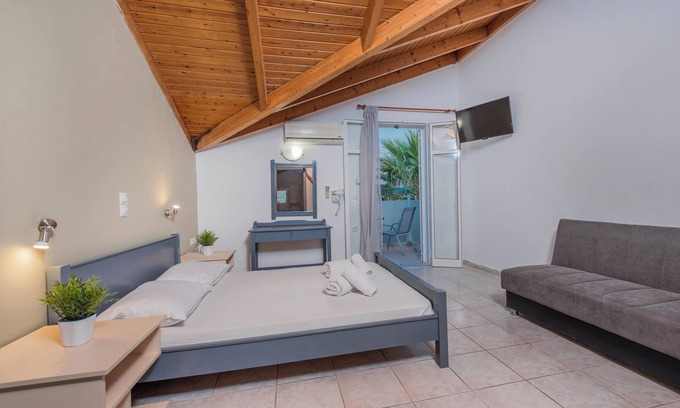 Agrilia Hotel | MAUI HOTEL LAGANAS