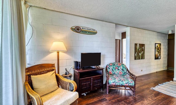 Hilo Apartment | Maunaloa Shores 612