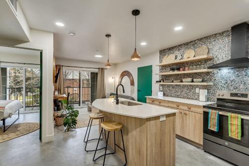 Downtown Salt Lake City Apartment | Maven STAY