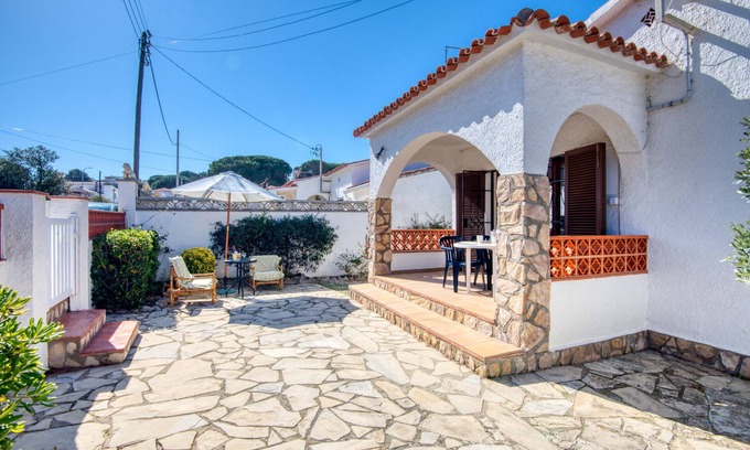 L'Escala House | MAX: House in l'Escala surrounded by nature
