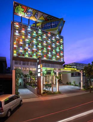 Surabaya Hotel | MaxOneHotel Tidar Surabaya