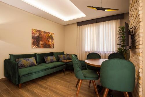 Akcay Hotel | Maxuite Hotel in Home