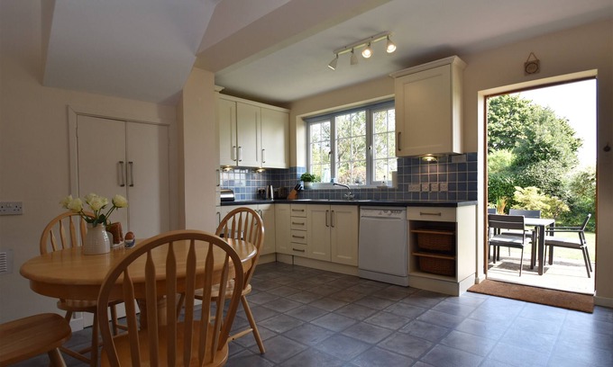 Playden Cottage | Maytham Cottage