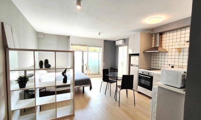 Mataro Apartment | Mazi Apartments Suite
