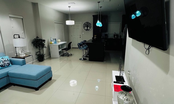 McAllen Apartment | McAllen TX Apartment 2BR-2BA Patio, close Airport Shopping, Hospital