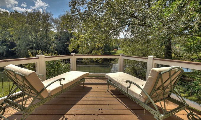 Williamstown House | McCaysville River House| Fish from Cabin | Outdoor Fireplace |
