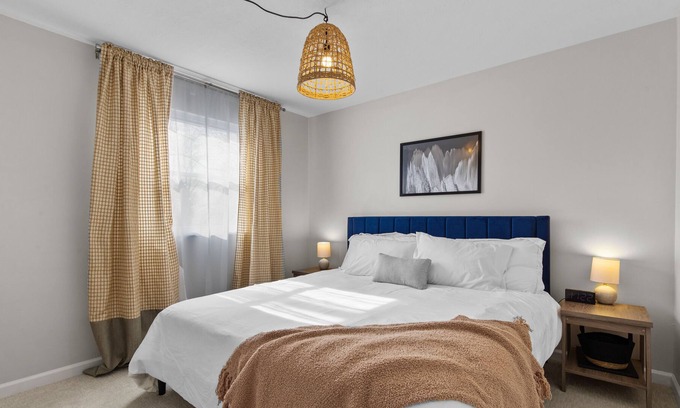 Weldon Spring Heights House | McClay House | Top wedding venue across the street