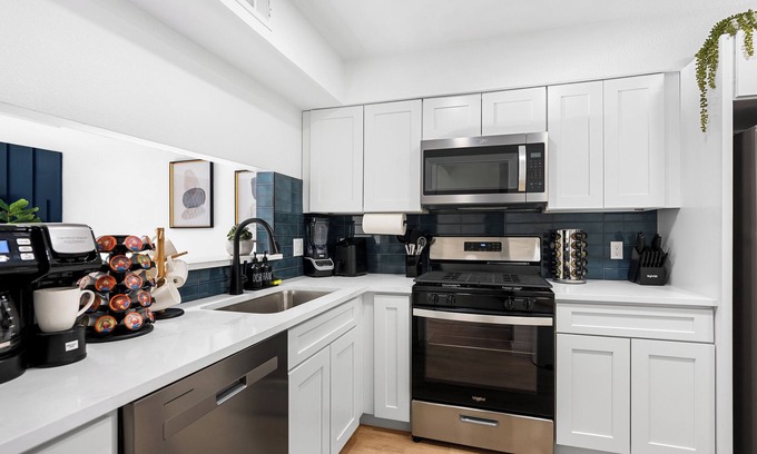South Lamar House | MCM Condo Near DT SoCo Pet Friendly