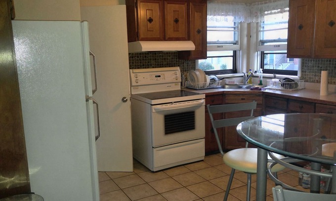 Hamilton House | McMaster Accommodations