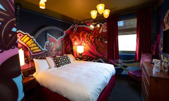 New Tacoma Hotel | McMenamins Elks Temple