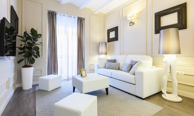 La Roqueta Apartment | MD Pelayo center with terrace