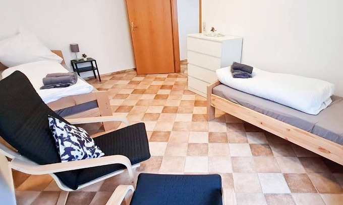 Magdeburg Apartment | Md11 Apartment in Magdeburg, 55qm, 1 Küche. 2 Schlafzimmer, Max. 4 Personen