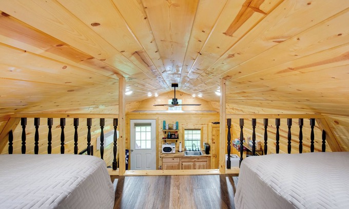 Mead Apartment | Mead Studio Cabin Near Lake Texoma & Marina!