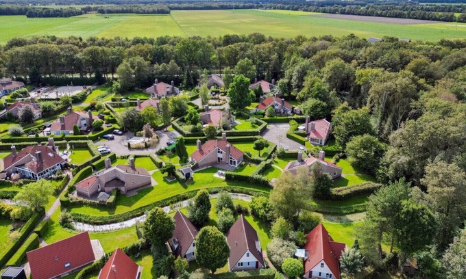 Zwiggelte House | Meadow Pipit I Detached Chalet with Broad Garden