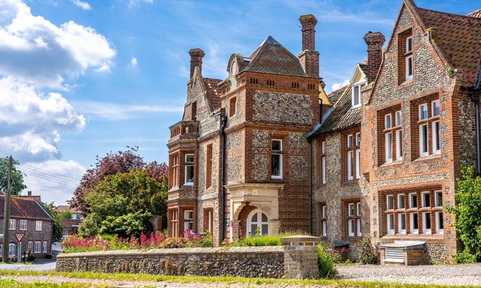 Binham Apartment | Meadow View - An immaculately presented one-bedroom ground floor apartment in a popular village loc