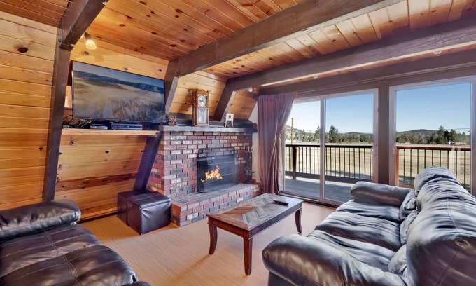 Whispering Forest Cabin | Meadow View Chalet- Ultra Serene Shay Meadow Location