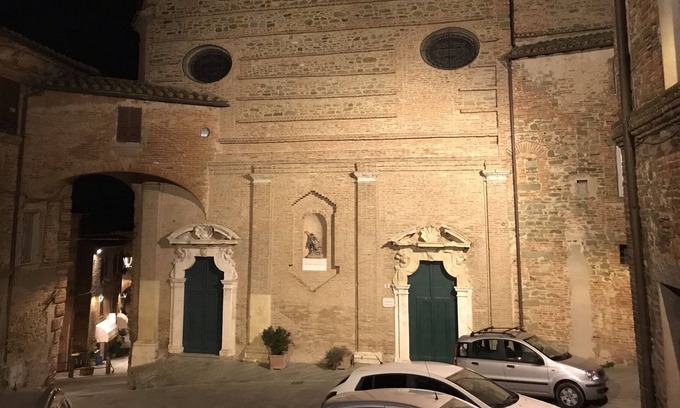 Panicale Condo | Medieval apartment with frescoed ceiling