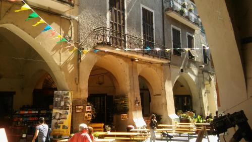 Pieve di Teco Apartment | Medieval Pieve, holiday home with garden, WiFi & parking