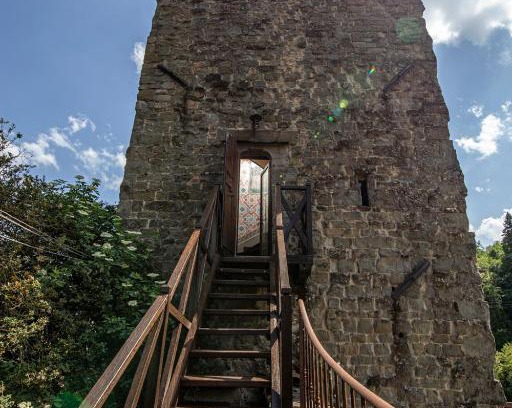Pratovecchio Villa | Medieval Tower Lungarno your wedding in Tuscany