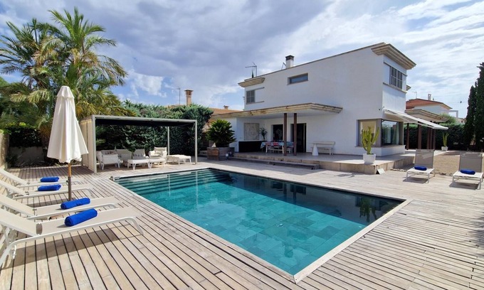 Sa Rapita Villa | Mediterranean Elegance in Sa Ràpita – Stylish Villa for 8 Guests