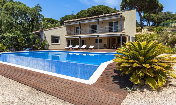 Cabrera de Mar House | Mediterranean villa with pool near Barcelona