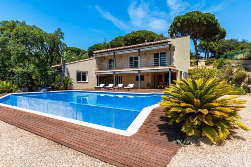 Cabrera de Mar Villa | Mediterranean villa with pool near barcelona