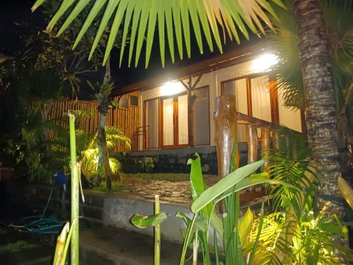 Medewi House | Meera house and stay