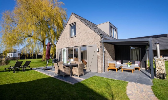 Sint Maarten House | Meertje Villa 81 op Recreatiepark De Wielen