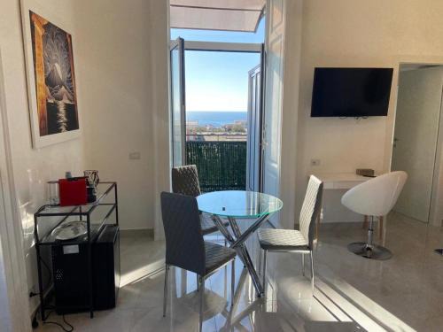 Ercolano Apartment | Megaride Domus