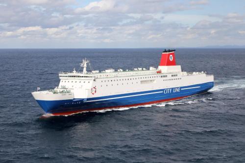 Kitakyushu Boat Rental | Meimon Taiyo Ferry 2nd sailing from Kitakyushu to Osaka