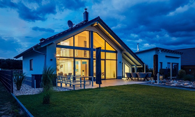 Lobnitz House | "MEIN BEACHHOUSE" - our own private beach, lake view, sauna!