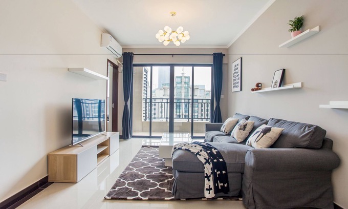 Zhujiang New Town Apartment | Meixu Apartment