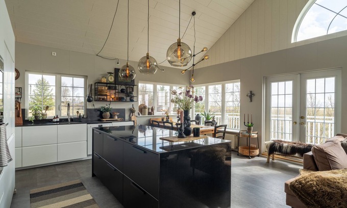 Rangarþing ytra House | Melahof - Cozy and modern country Lodge with an amazing view, great location!