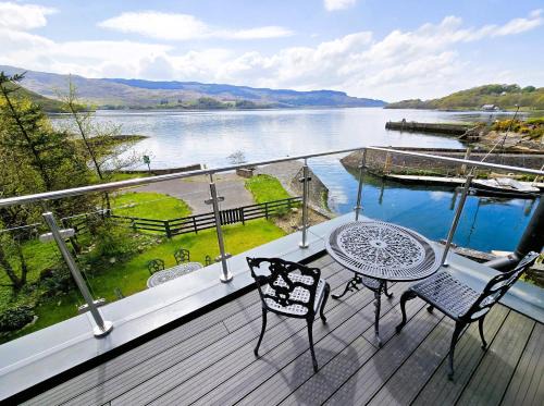 Slate Islands House | Melfort Pier & Harbour Resort